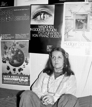 Ausstellung "M&auml;dchen in Goders Augen" - Plakat